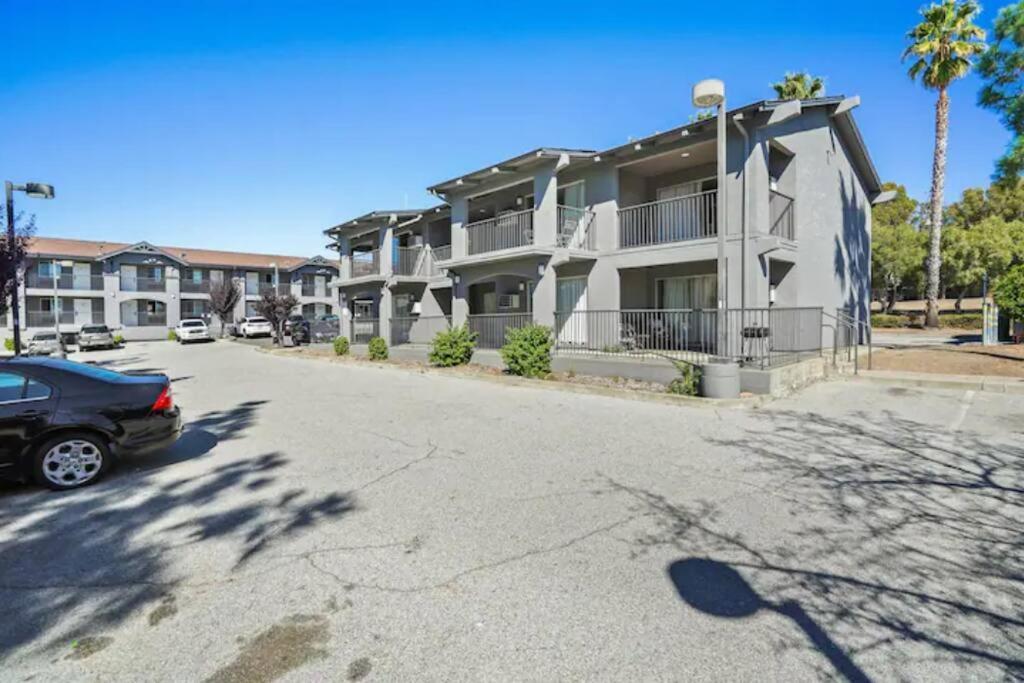 Mission Peak Lodge フリーモント エクステリア 写真